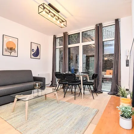 Apartment Cmg Belleville / Pyrenees
