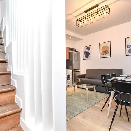 Cmg Belleville / Pyrenees Apartment Paris